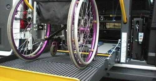 La mototerapia che regala la gioia ai bambini che hanno una disabilità. «Una corsa verso la felicità»
